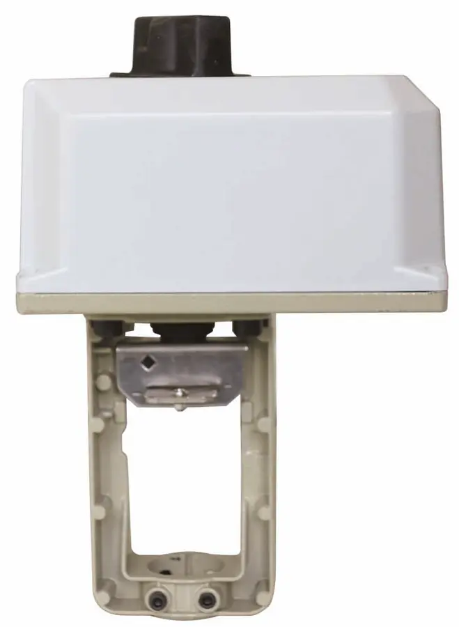 Flanged globe valve actuator